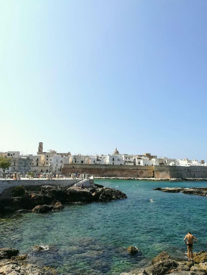 La Casetta Vico San Leonardo Daire Monopoli Dış mekan fotoğraf